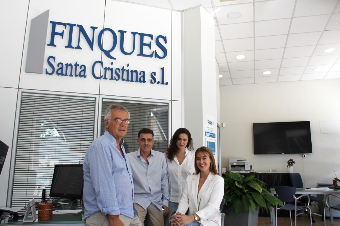 Equip Finques Santa Cristina